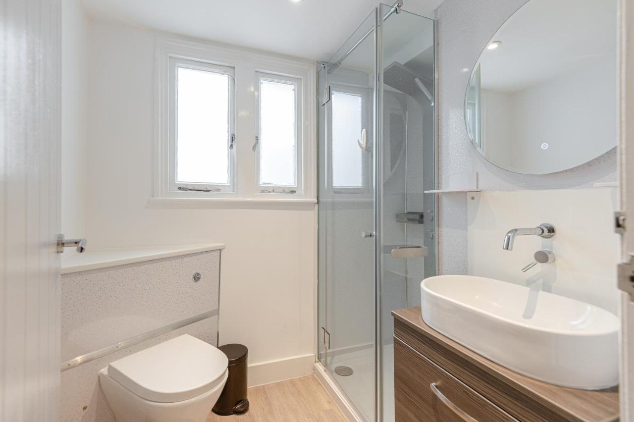 Kensington 2 Bed 2 Bath Apartment For 5 Guests London Eksteriør bilde